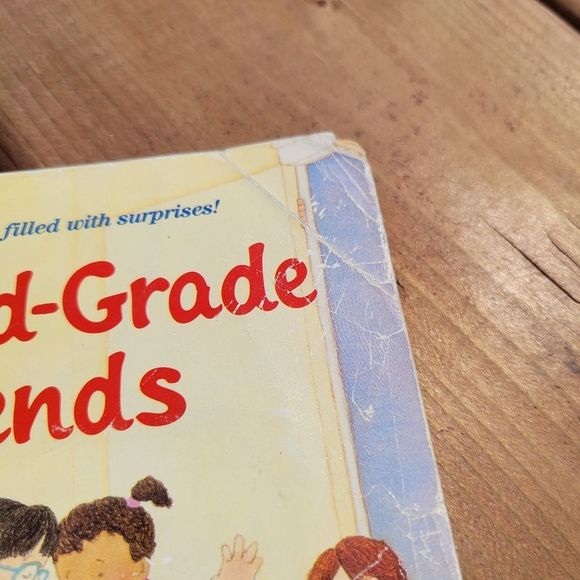 Little Apple Vintage Scholastic Books Bundle of 3 - Picture 8 of 16